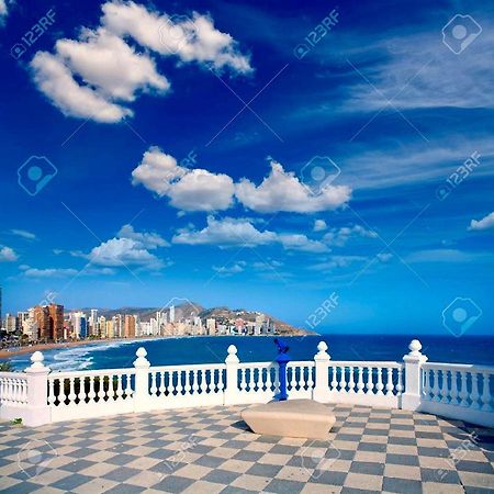 Апартаменты Ducado Playa Бенидорм Экстерьер фото