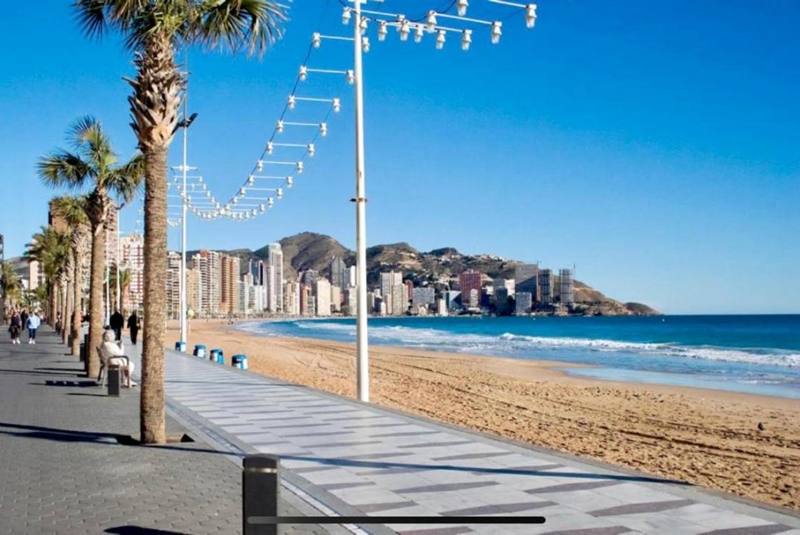 Апартаменты Ducado Playa Бенидорм Экстерьер фото